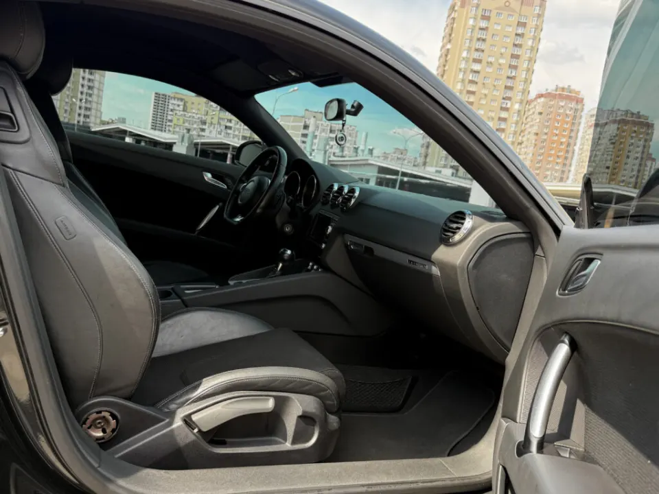 Audi TT 2008 from the KTRANS rental fleet