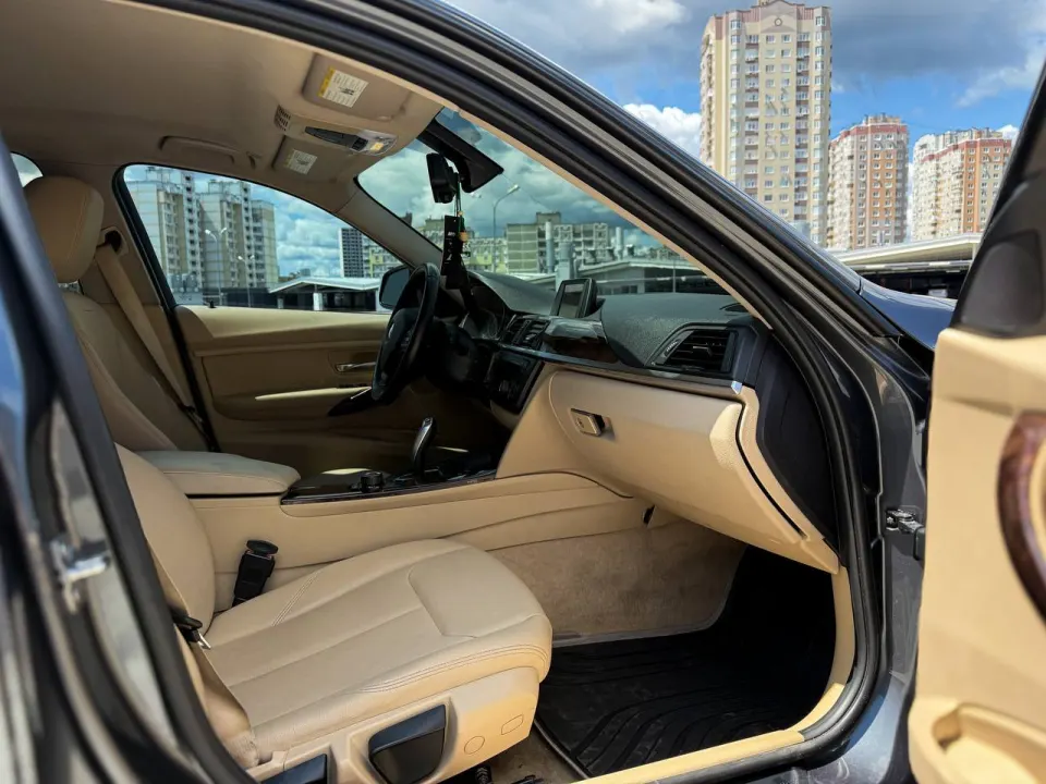 BMW 320 2014 from the KTRANS rental fleet