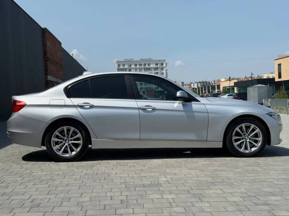 BMW 328 2013 из парка аренды KTRANS