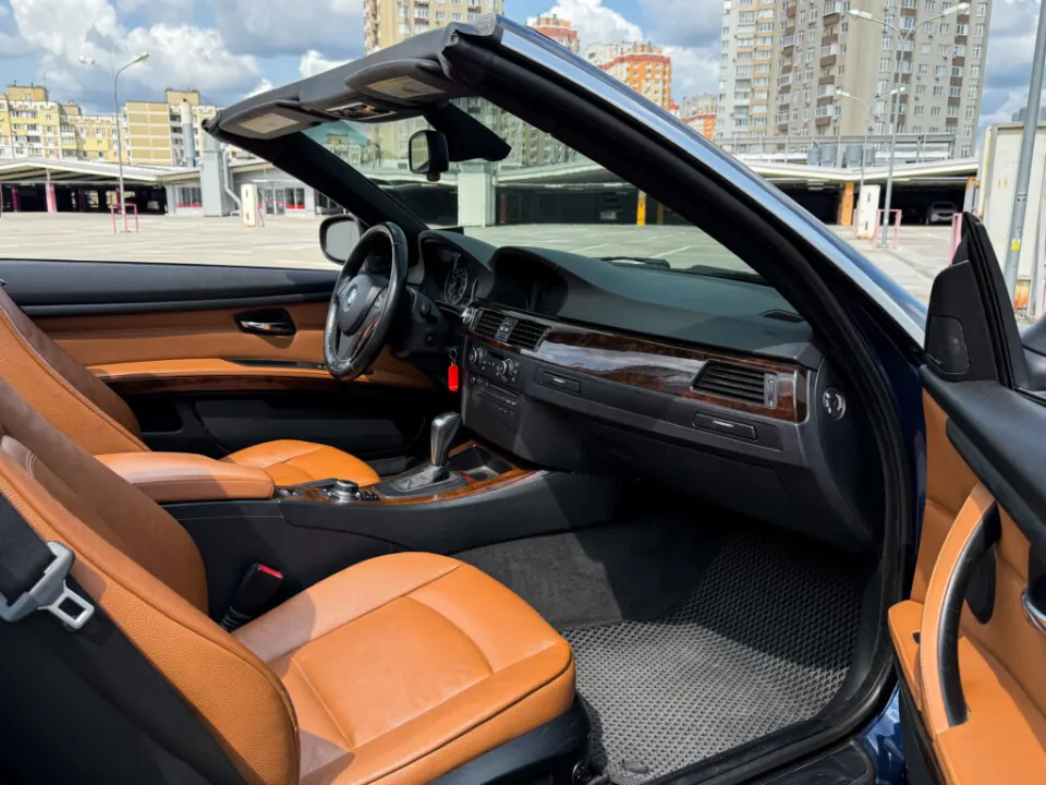 BMW 328i cabrio 2013 from the KTRANS rental fleet