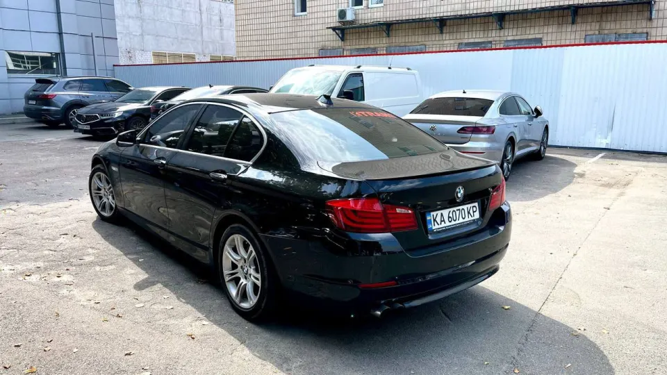 BMW 520i from the KTRANS rental fleet