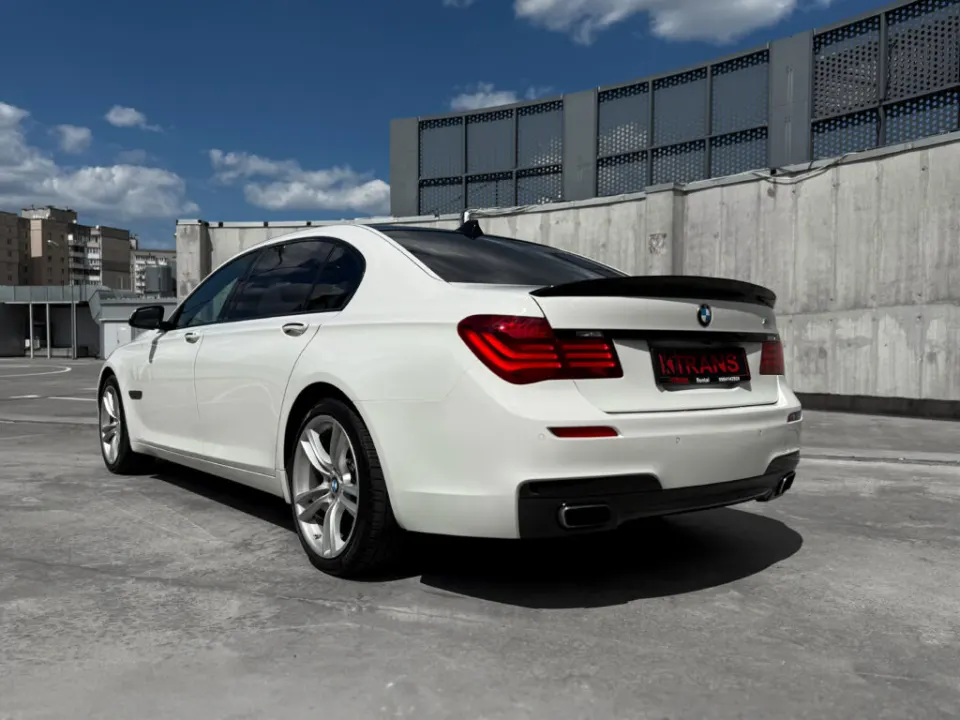 BMW 740 Li 2013 from the KTRANS rental fleet
