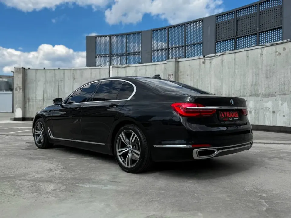 BMW 740d 2016 from the KTRANS rental fleet