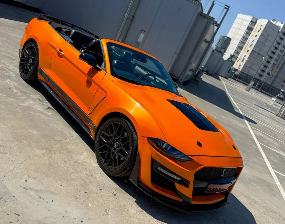 Ford Mustang Cabrio 2020 из парка аренды KTRANS
