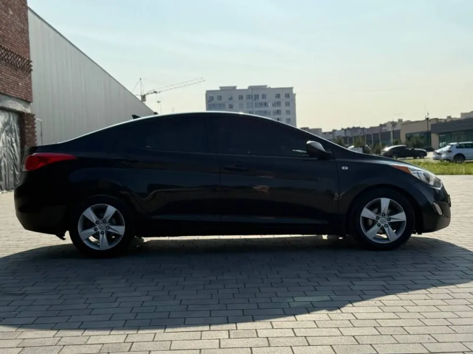 Hyundai Elantra 2013 from the KTRANS rental fleet