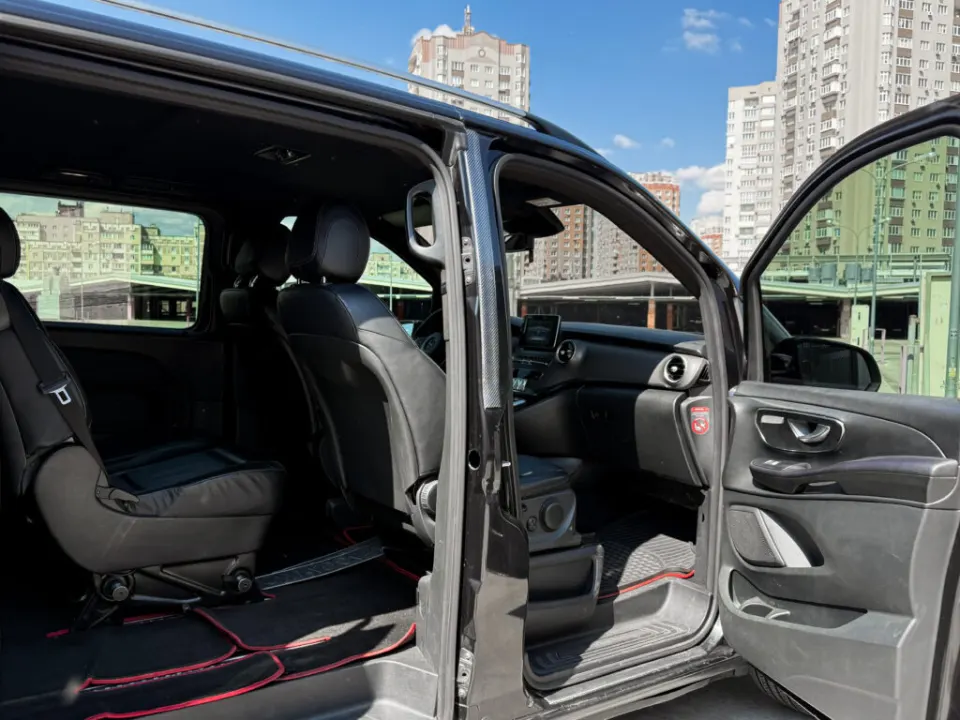 Mercedes-Benz V-250 2014 from the KTRANS rental fleet