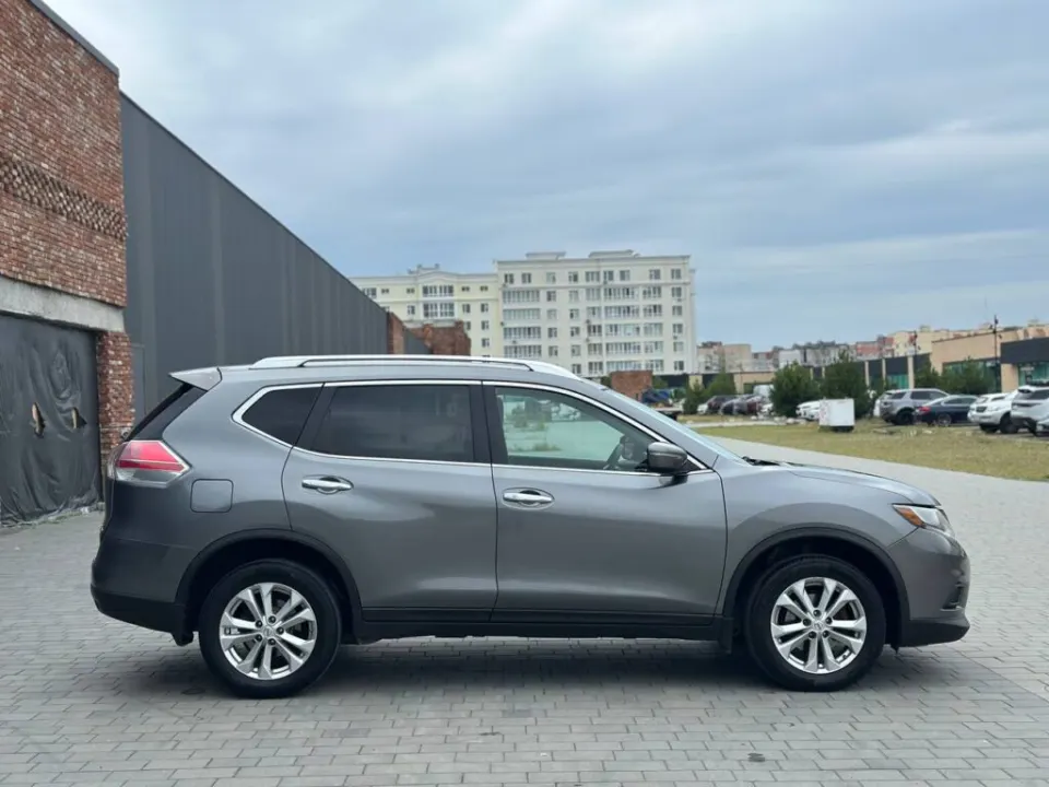 Nissan Rogue 2015 из парка аренды KTRANS