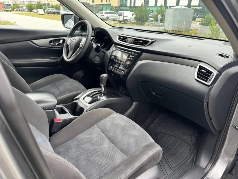 Nissan Rogue 2015 из парка аренды KTRANS