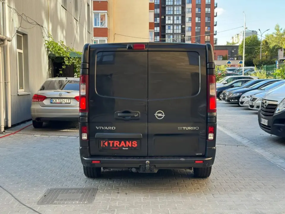 Opel Vivaro 2014 из парка аренды KTRANS