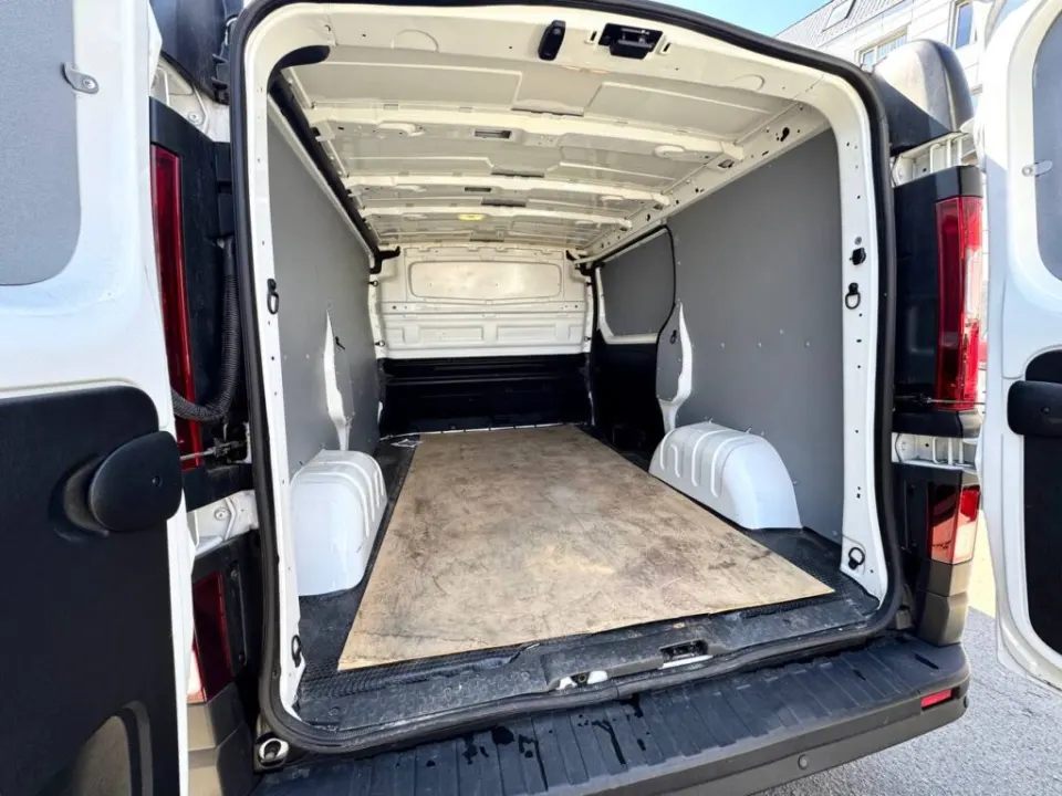 Opel Vivaro из парка аренды KTRANS