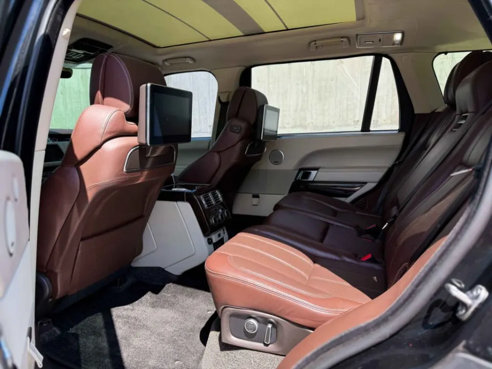Range Rover 2017 from the KTRANS rental fleet