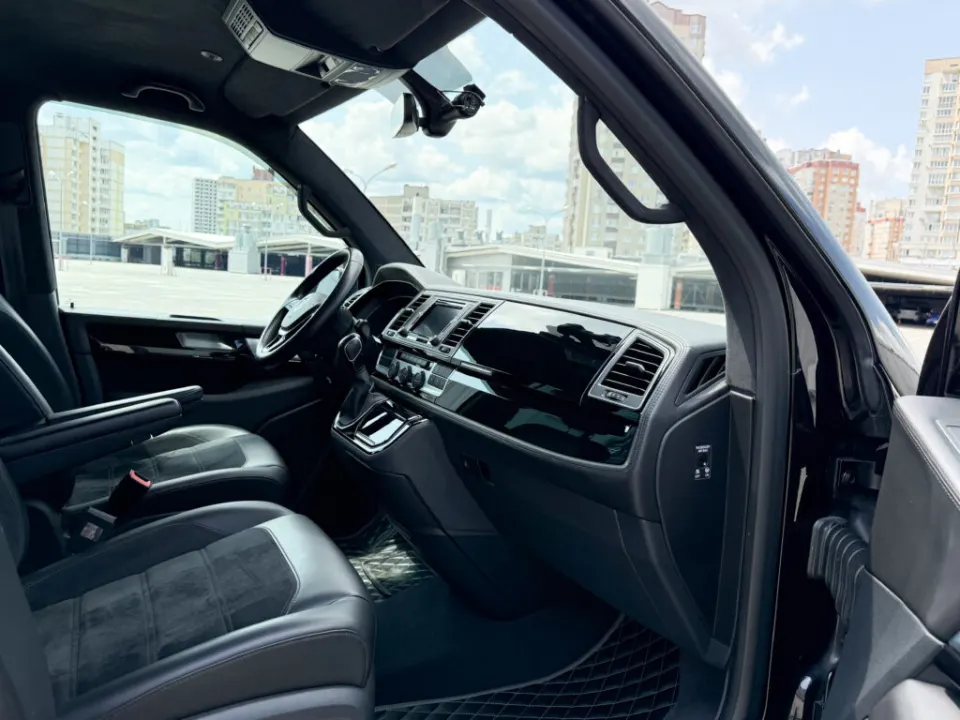 Volkswagen Multivan 2018 from the KTRANS rental fleet