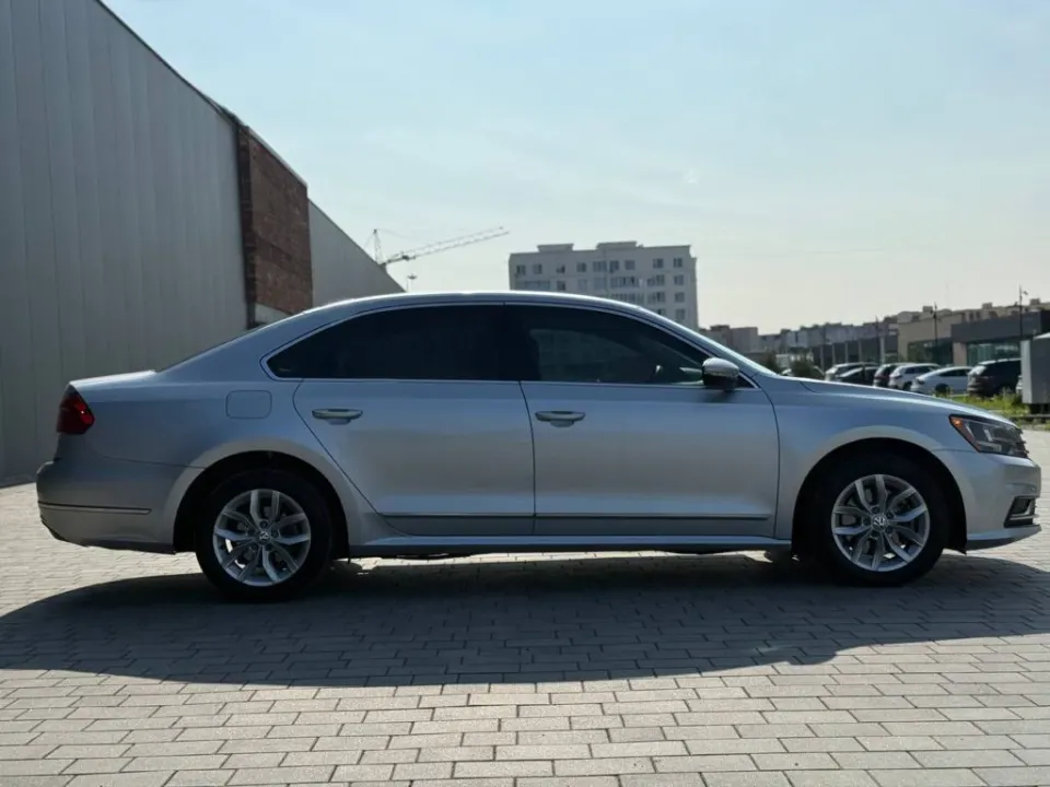 Volkswagen Passat 2016 из парка аренды KTRANS