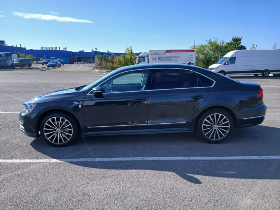 Volkswagen Passat 2016 из парка аренды KTRANS