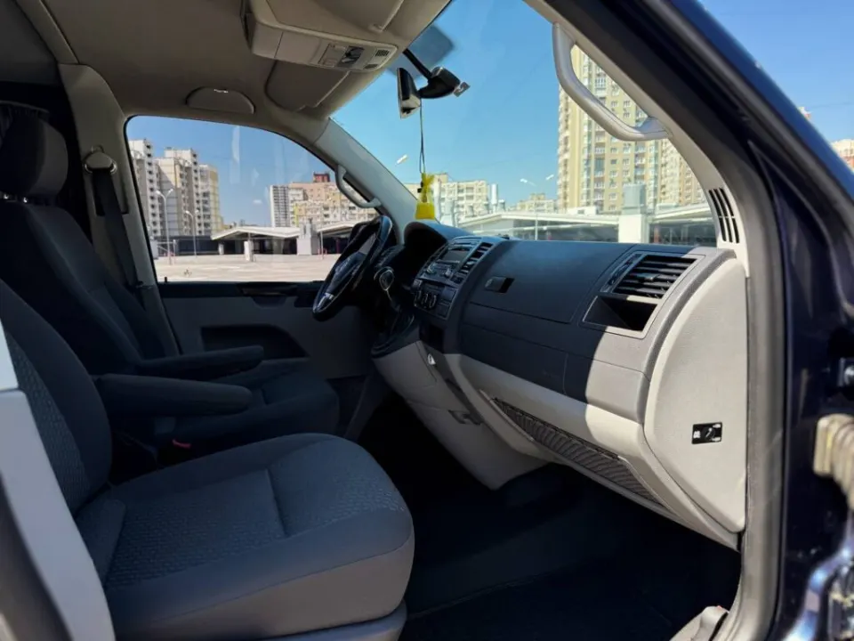 Volkswagen Transporter 2013 из парка аренды KTRANS